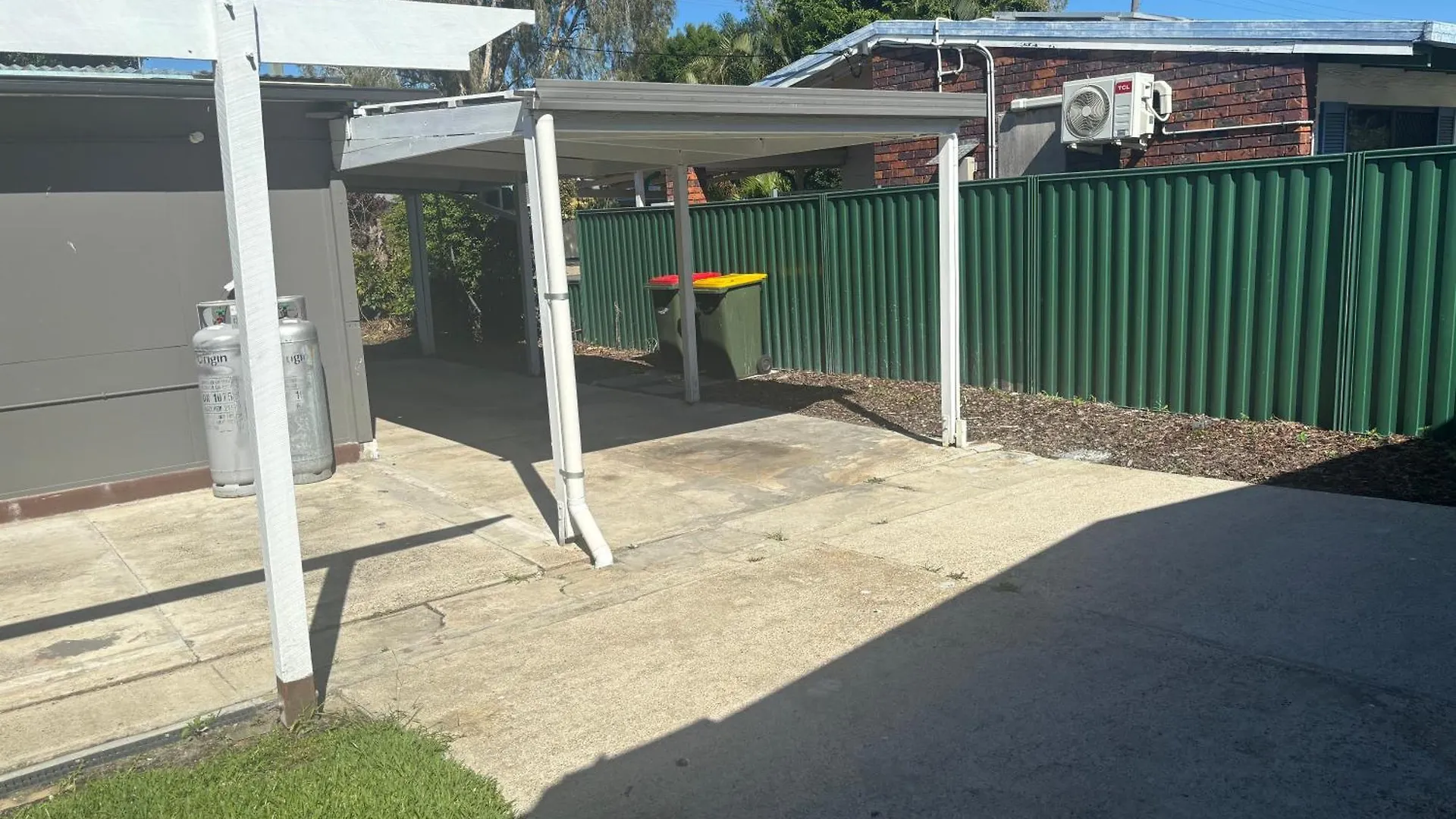 Family Retreat In Ningi Pet Friendly Villa Sandstone Point